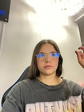 Snapshot of LilithAbril chatting on 23, 11, 2025 LilithAbril online show from 23, 11, 2025