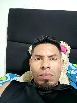 Snapshot of MI_GERALD chatting on 17, 9, 2025 MI GERALD online show from 17, 9, 2025