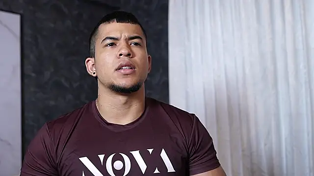 Thiago Valente online show from 15, 10, 2025