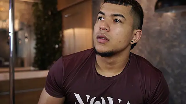 Thiago Valente online show from 23, 10, 2025