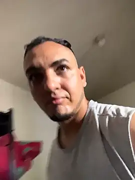 Alejand276765 online show from 10, 10, 2025