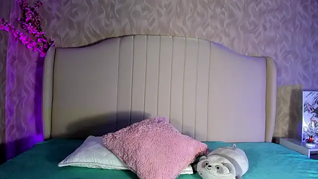 TerumiKitty online show from 23, 2, 2026