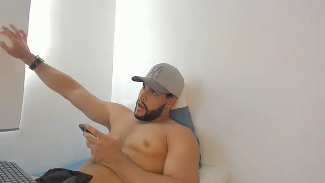 Snapshot of Pier_Simons chatting on 1, 3, 2026 Pier Simons online show from 1, 3, 2026