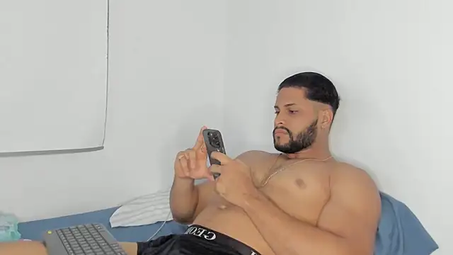 Snapshot of Pier_Simons chatting on 7, 3, 2026 Pier Simons online show from 7, 3, 2026