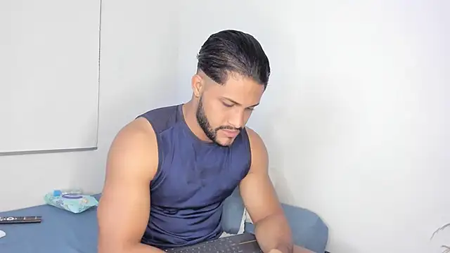 Snapshot of Pier_Simons chatting on 13, 3, 2026 Pier Simons online show from 13, 3, 2026