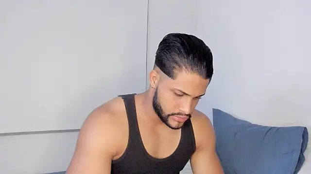 Snapshot of Pier_Simons chatting on 20, 3, 2026 Pier Simons online show from 20, 3, 2026