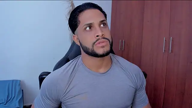 Snapshot of Pier_Simons chatting on 31, 3, 2026 Pier Simons online show from 31, 3, 2026