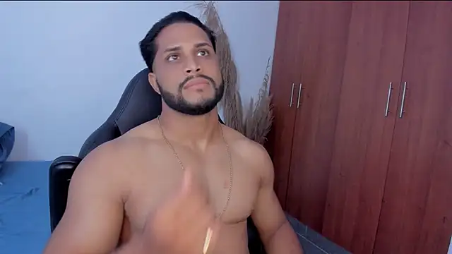 Snapshot of Pier_Simons chatting on 1, 4, 2026 Pier Simons online show from 1, 4, 2026