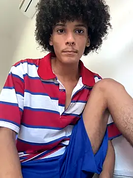 Snapshot of Max_Rain chatting on 22, 10, 2025 Max Rain online show from 22, 10, 2025