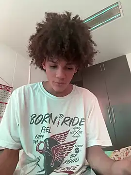 Snapshot of Max_Rain chatting on 3, 4, 2026 Max Rain online show from 3, 4, 2026