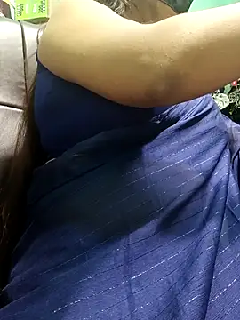 Snapshot of Bhanu-Sharma chatting on 5, 10, 2025 Bhanu-Sharma online show from 5, 10, 2025