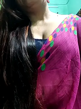 Snapshot of Bhanu-Sharma chatting on 10, 10, 2025 Bhanu-Sharma online show from 10, 10, 2025