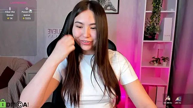 Megan Williamms online show from 21, 11, 2025