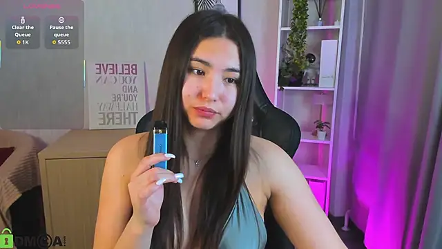 Megan Williamms online show from 27, 11, 2025