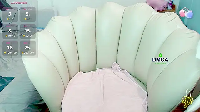 Snapshot of Rose_Rosemary chatting on 7, 7, 2026 Rose Rosemary online show from 7, 7, 2026