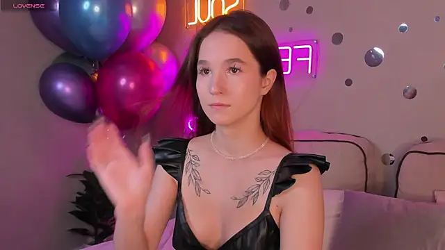 Snapshot of Eva_Hollowey chatting on 22, 9, 2025 Eva Hollowey online show from 22, 9, 2025