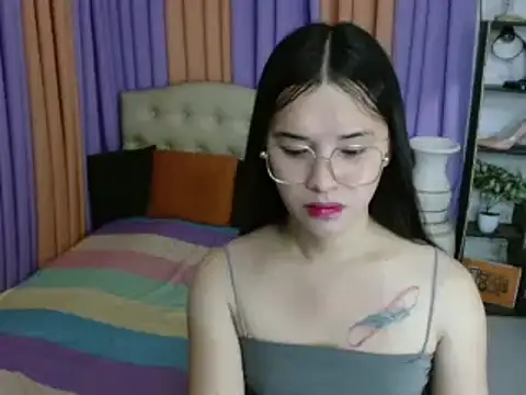 Snapshot of SeductiveAppleTS chatting on 3, 12, 2025 SeductiveAppleTS online show from 3, 12, 2025