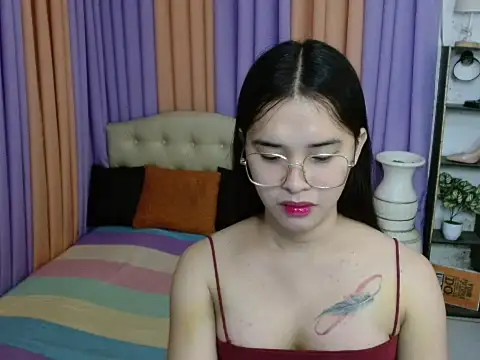 Snapshot of SeductiveAppleTS chatting on 16, 12, 2025 SeductiveAppleTS online show from 16, 12, 2025