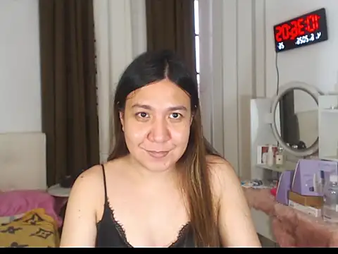 Snapshot of stellahugeX chatting on 4, 6, 2026 stellahugeX online show from 4, 6, 2026