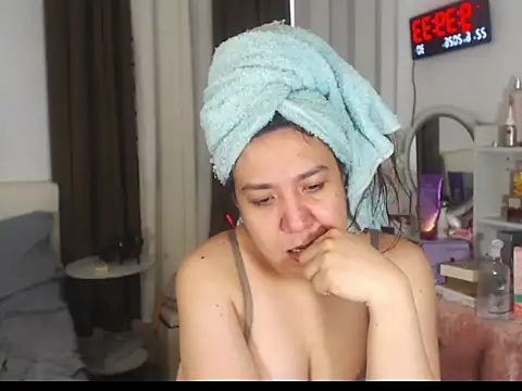 Snapshot of stellahugeX chatting on 22, 6, 2026 stellahugeX online show from 22, 6, 2026