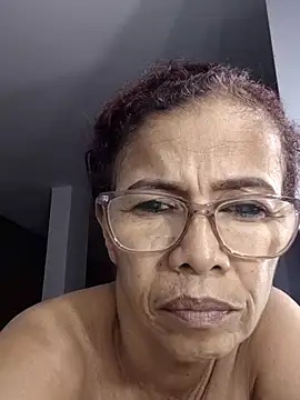 Snapshot of Merybeks chatting on 19, 4, 2026 Merybeks online show from 19, 4, 2026