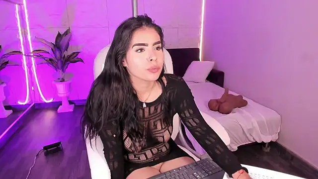 LovelyEyesx online show from 21, 12, 2025