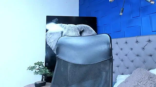 andres-clark92 online show from 4, 10, 2025