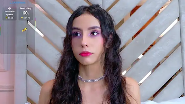 Sarah-Grace online show from 10, 10, 2025