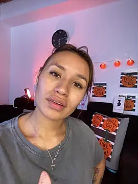 juliana-mancini online show from 27, 10, 2025