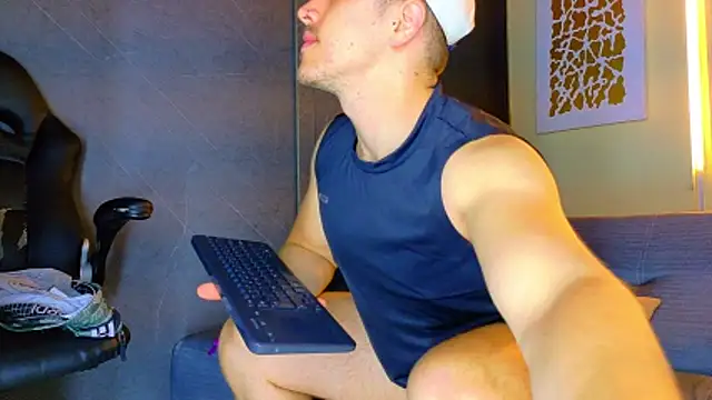 Snapshot of ALANNFERRER chatting on 30, 6, 2026 ALANNFERRER online show from 30, 6, 2026