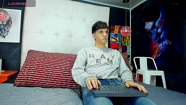 Snapshot of Matteo12_ chatting on 13, 9, 2025 Matteo12 online show from 13, 9, 2025
