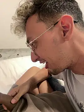 twoboyssex online show from 8, 5, 2026