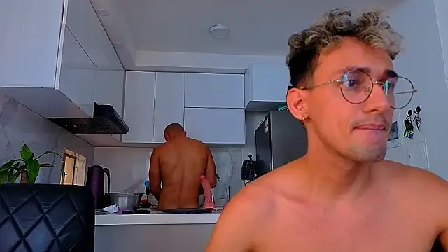 twoboyssex online show from 11, 5, 2026