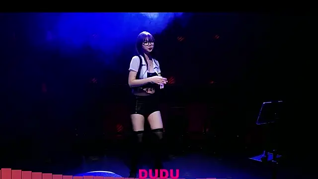 Snapshot of yznt-dudu chatting on 17, 9, 2025 yznt-dudu online show from 17, 9, 2025