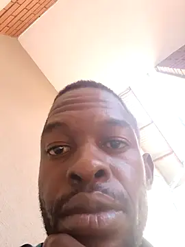 Snapshot of Fizozoo chatting on 25, 11, 2025 Fizozoo online show from 25, 11, 2025