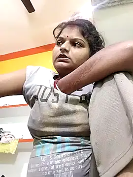 Snapshot of Hot_mirchjii chatting on 11, 10, 2025 Hot mirchjii online show from 11, 10, 2025