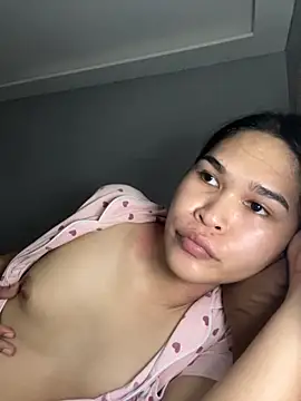 Snapshot of AlianaBlair chatting on 14, 11, 2025 AlianaBlair online show from 14, 11, 2025