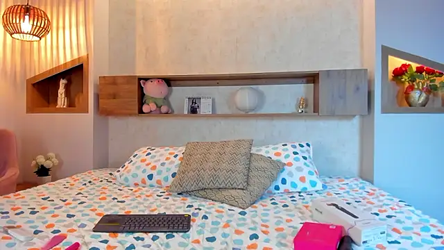 Snapshot of Emilly_Beaumont chatting on 24, 3, 2026 Emilly Beaumont online show from 24, 3, 2026