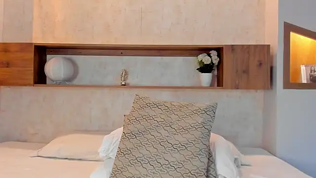 Snapshot of Emilly_Beaumont chatting on 29, 4, 2026 Emilly Beaumont online show from 29, 4, 2026