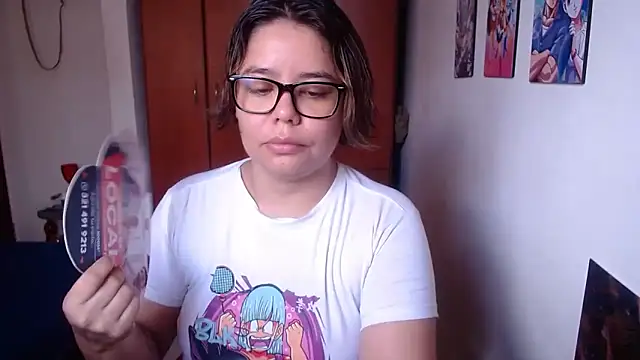 Snapshot of saenz_eymi chatting on 10, 11, 2025 saenz eymi online show from 10, 11, 2025