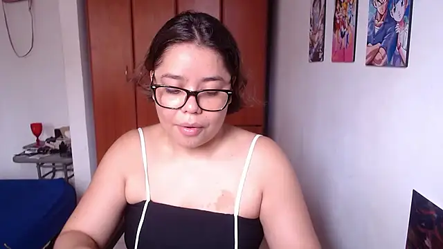 Snapshot of saenz_eymi chatting on 19, 11, 2025 saenz eymi online show from 19, 11, 2025