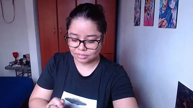 Snapshot of saenz_eymi chatting on 20, 11, 2025 saenz eymi online show from 20, 11, 2025