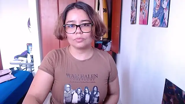 Snapshot of saenz_eymi chatting on 4, 12, 2025 saenz eymi online show from 4, 12, 2025