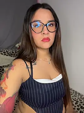 Snapshot of Linda_Bellucci chatting on 10, 7, 2026 Linda Bellucci online show from 10, 7, 2026