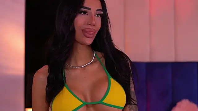 Snapshot of KimNatty chatting on 14, 12, 2025 KimNatty online show from 14, 12, 2025