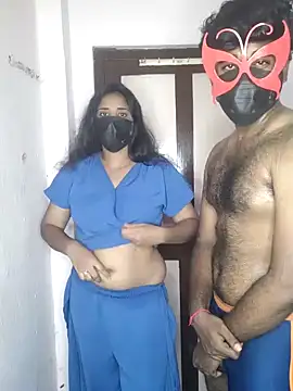 Snapshot of 00USER chatting on 5, 4, 2026 00USER online show from 5, 4, 2026