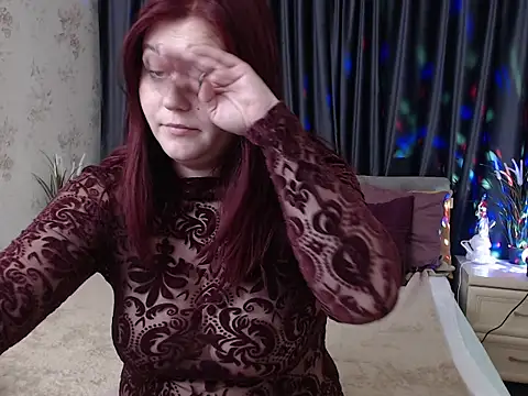 Alisawoods  online show from 5, 11, 2025