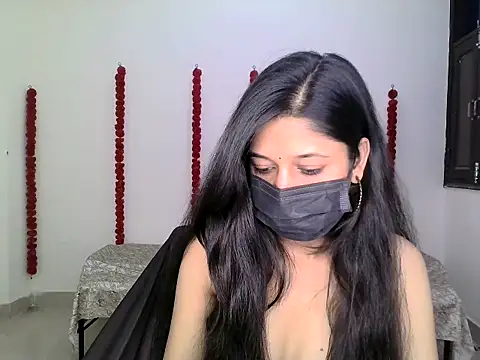 Snapshot of GUDIYA_BAB chatting on 1, 11, 2025 GUDIYA BAB online show from 1, 11, 2025