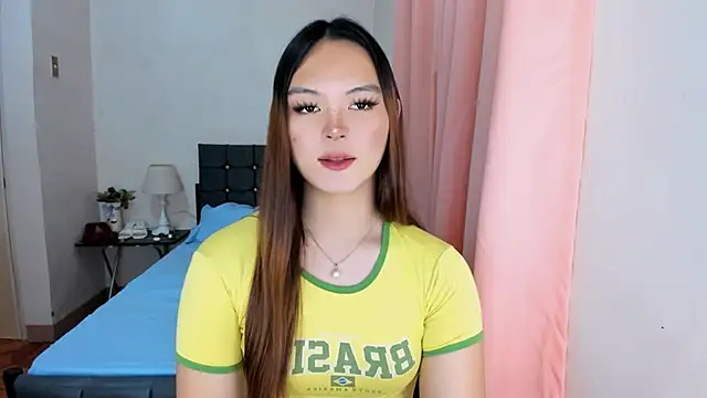 Snapshot of ameliamaureen chatting on 24, 9, 2025 ameliamaureen online show from 24, 9, 2025