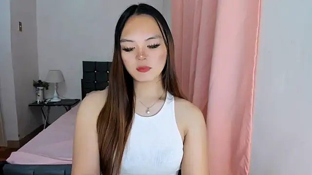 Snapshot of ameliamaureen chatting on 19, 10, 2025 ameliamaureen online show from 19, 10, 2025